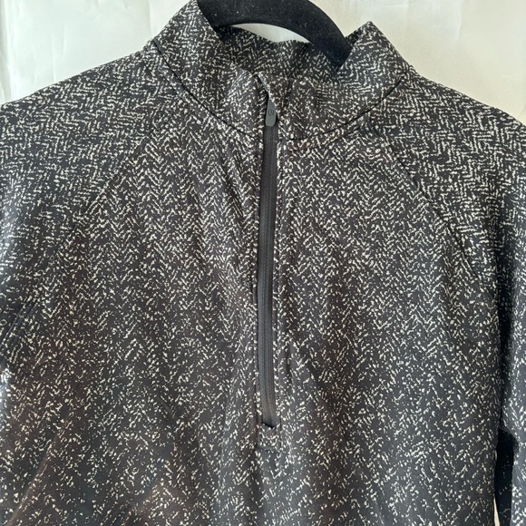 Lululemon Rest Less Cropped 1/2 Zip Herringbone Fade Black size 8 - Picture 5 of 10
